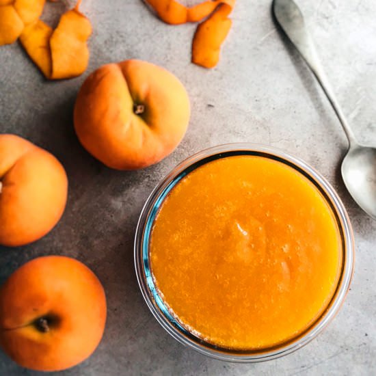 PEACH JAM IN 10 MINUTES - Recipe photo by deliciousspanishfood