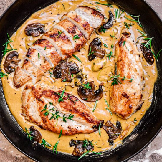 Creamy Garlic Herb Chicken!! - Recipe photo by Easy Chicken Recipes