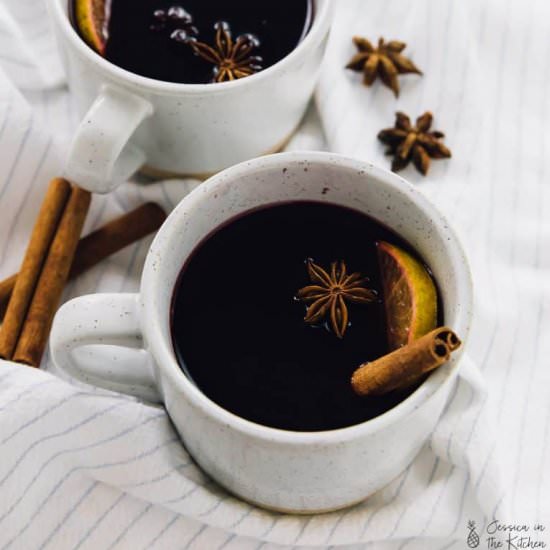 Spiced Mulled Wine - Recipe photo by jessicainthekitchen