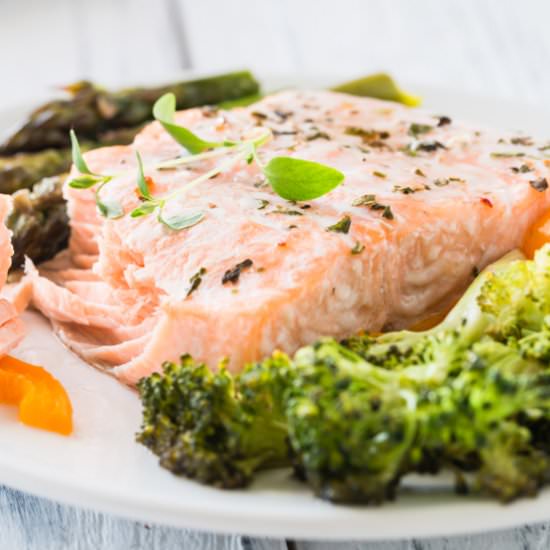 Oven Baked Salmon - Recipe photo by Maven Cookery