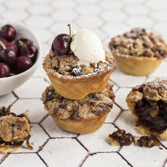 Fruit Mince Crumble Pies - Recipe photo by spicyicecream