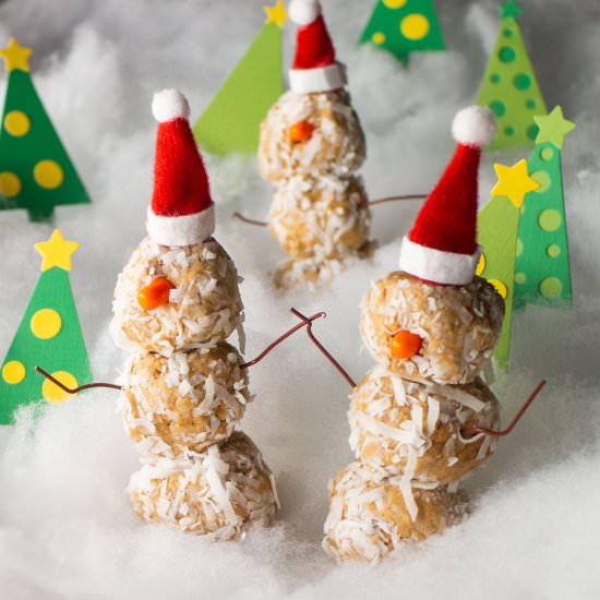 Snowman Peanut Butter Balls - Recipe photo by pamelaz