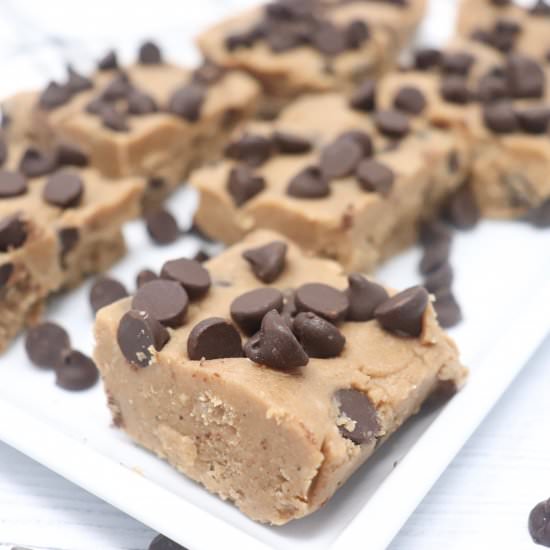 No-Bake Chocolate Chip Cookie Bars - Recipe photo by simplylowcal