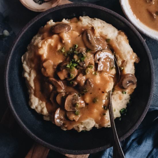 Vegan Mushroom Gravy - Recipe photo by gastroplant