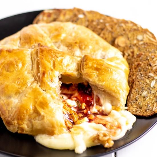 Spicy Strawberry and Walnut Brie - Recipe photo by whippeditup