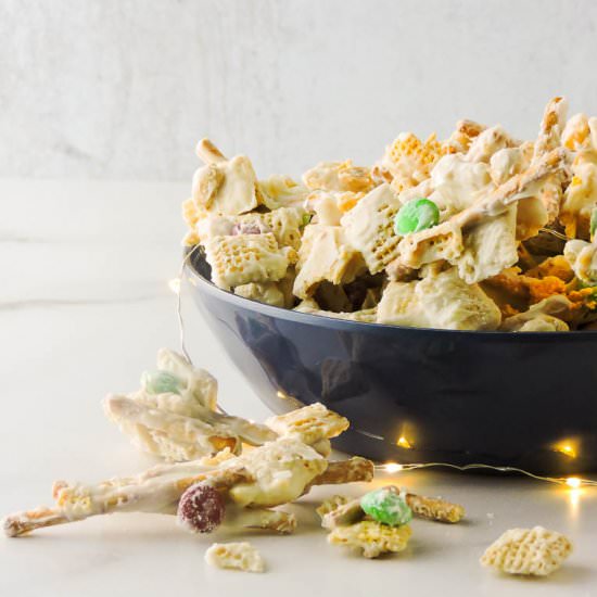 Reindeer Food Snack Mix - Recipe photo by Fresh Fit Kitchen