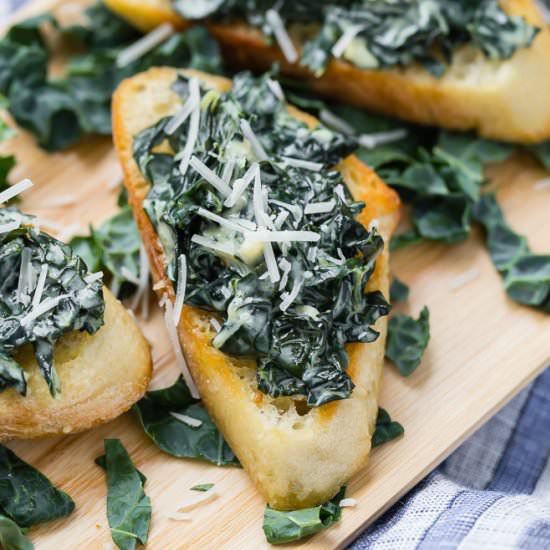 Creamy Kale Bruschetta - Recipe photo by rachelcooksblog
