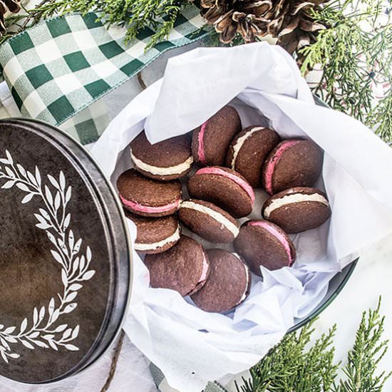 Paleo Peppermint Sandwich Cookies - Recipe photo by lemonsandbasil