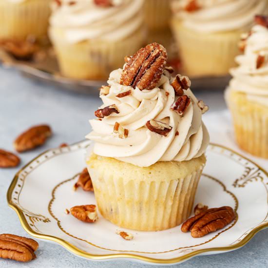 Pecan Pie Cupcakes - Recipe photo by Pizzazzerie