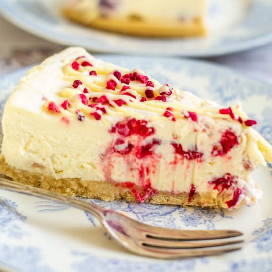 White Chocolate Cheesecake - Recipe photo by Apply to Face Blog