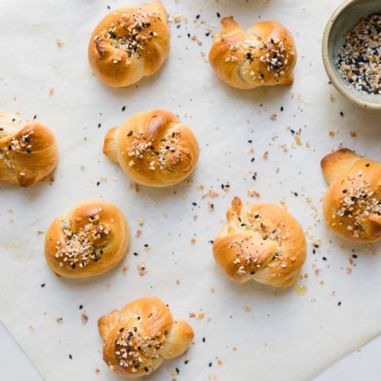 Bread Knots With Bagel Seasoning - Recipe photo by Howe We Live