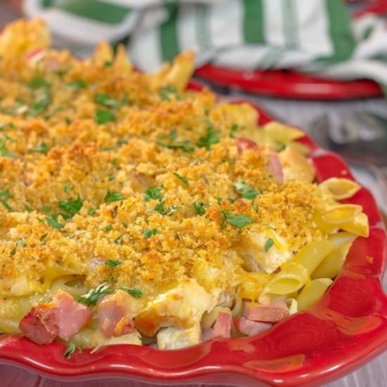 Chicken Cordon Bleu Pasta - Recipe photo by spicedblog