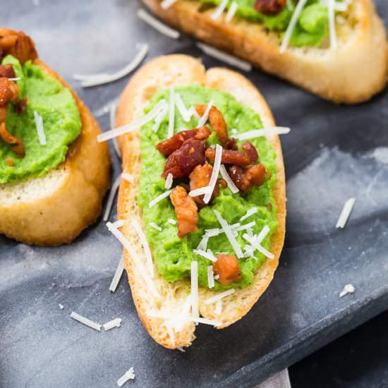 Creamy Pea Crostini with Pancetta - Recipe photo by rachelcooksblog