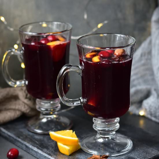 Cranberry Orange Mulled Wine Recipe - Recipe photo by everyday-delicious.com