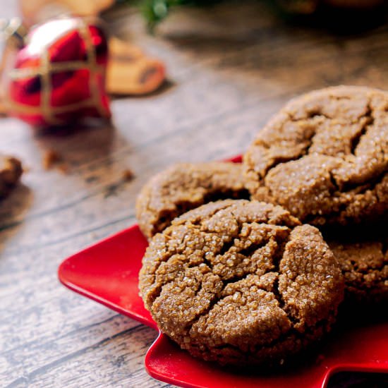 Snappy Gingersnap Cookies - Recipe photo by Sweet Tea and Thyme