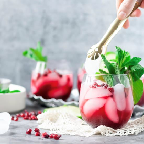 Pomegranate vodka cocktail - Recipe photo by katethebaker