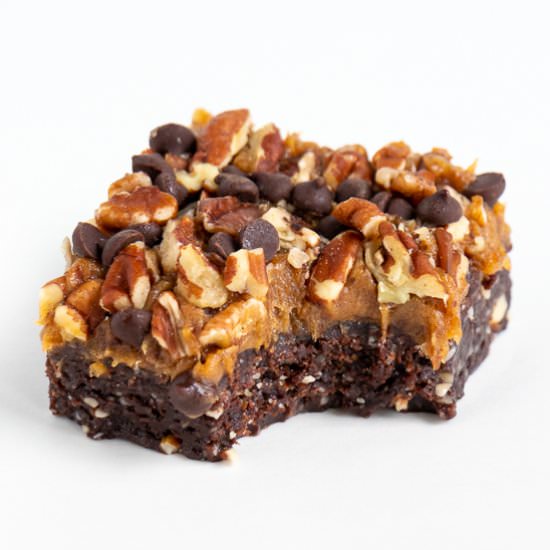 No Bake Turtle Brownies (Vegan, GF) - Recipe photo by purelykaylie