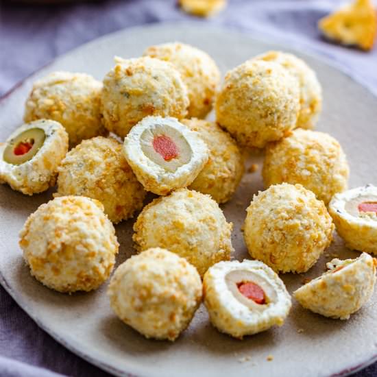 olive stuffed cheese ball bites - Recipe photo by Appetizer Addiction