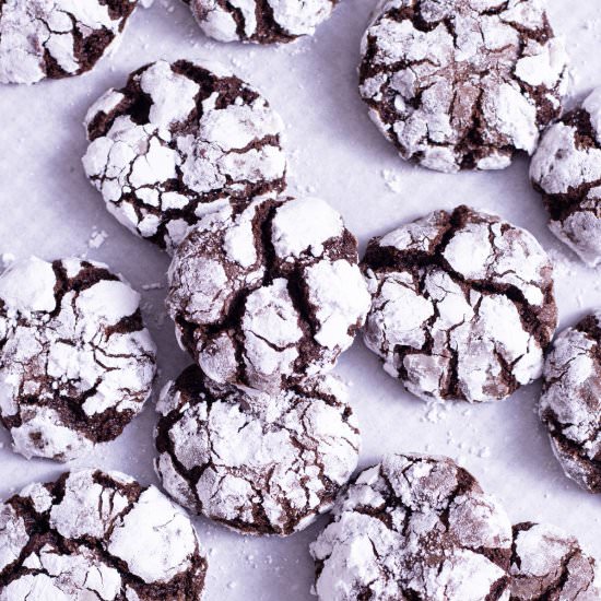 Chocolate Crinkle Cookies - Recipe photo by My Three Seasons