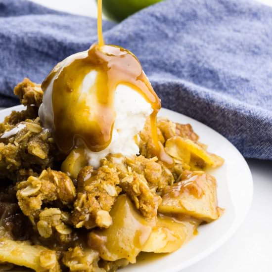 Vegan Apple Crisp Dessert Recipe - Recipe photo by NamelyMarly