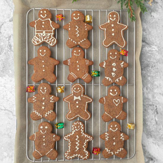 Gluten Free Gingerbread Men - Recipe photo by mealpreponfleek