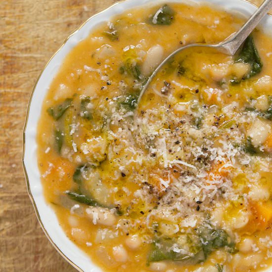 The best white bean soup - Recipe photo by The clever meal