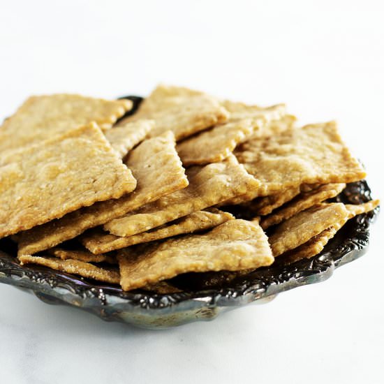 Lavosh Crackers - Recipe photo by PinchandSwirl