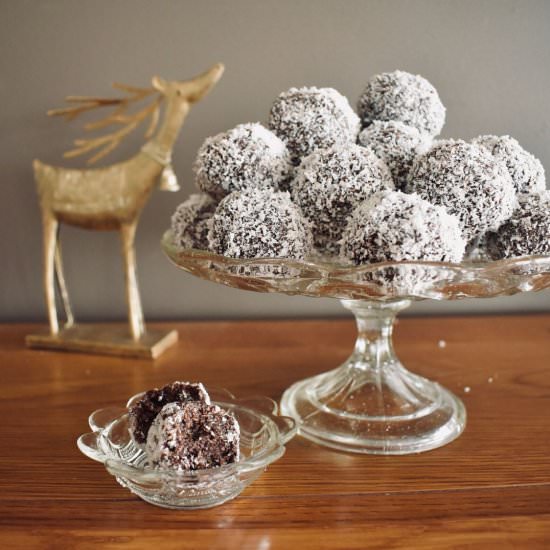 Rum Balls - Recipe photo by cookingwithnanaling