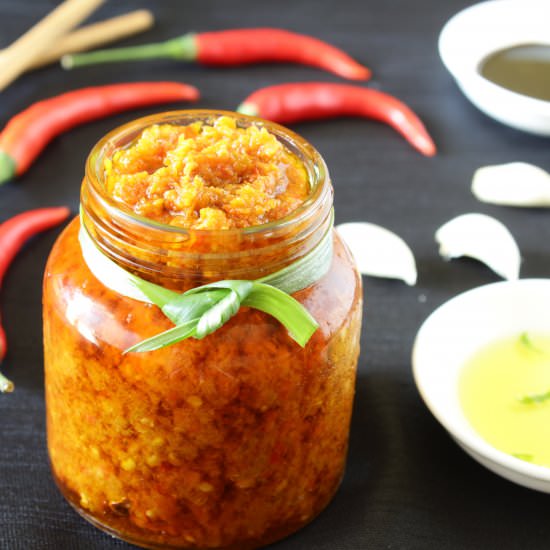 Hot Chili Garlic Sauce Recipe - Recipe photo by My Culinary Expressions