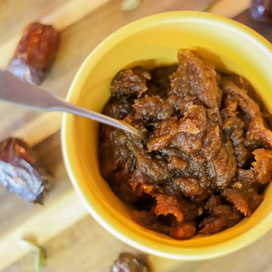 Date Paste (with Cardamom) - Recipe photo by HIldaskitchenblog