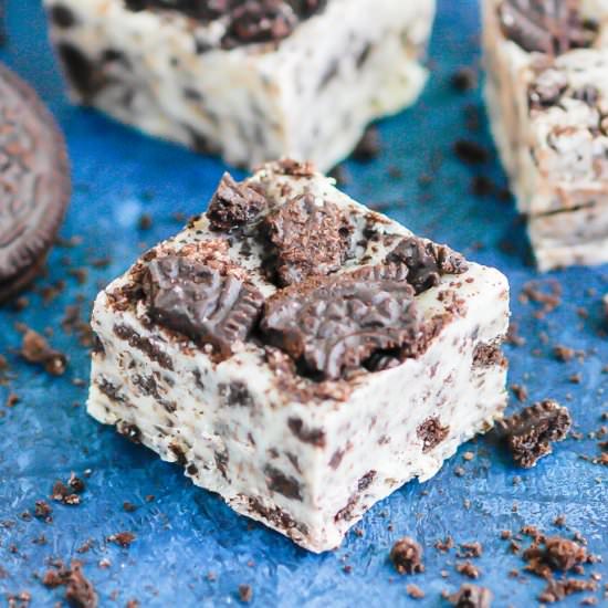 Cookies and Cream Fudge - Recipe photo by pumpkinnspice