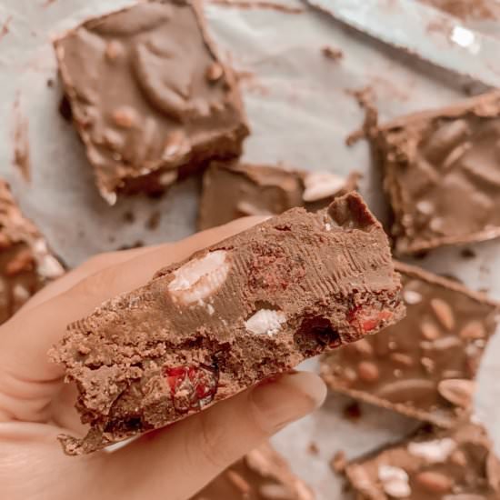 Christmas Spiced Tiffin - Recipe photo by nourishyourglow