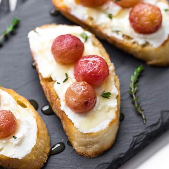Roasted Grape Crostini - Recipe photo by rachelcooksblog