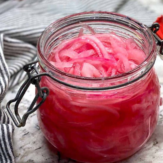 Quick Pickled Red Onions - Recipe photo by panning the globe