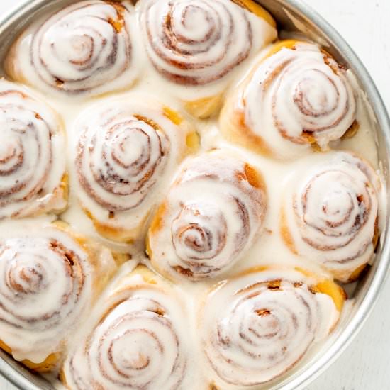 Pioneer Woman's Cinnamon Rolls - Recipe photo by Savingroomfordessert