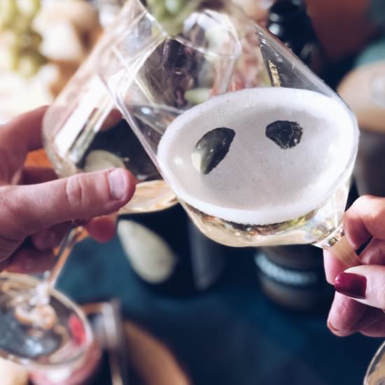 SWEET ITALIAN SPARKLING WINE - Recipe photo by The Vanilla Plum
