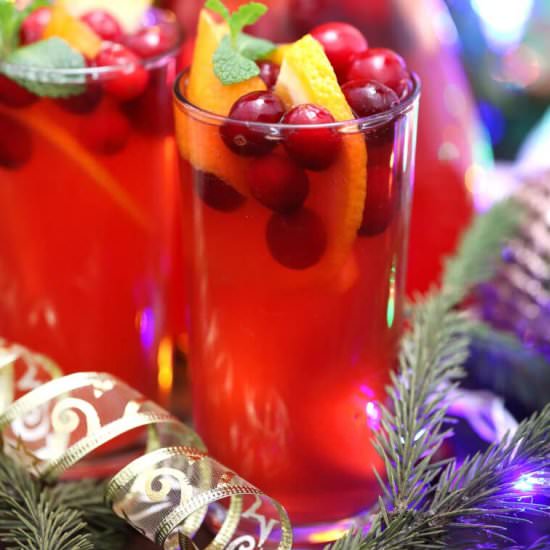 Christmas Punch - Recipe photo by 30minutesmeals