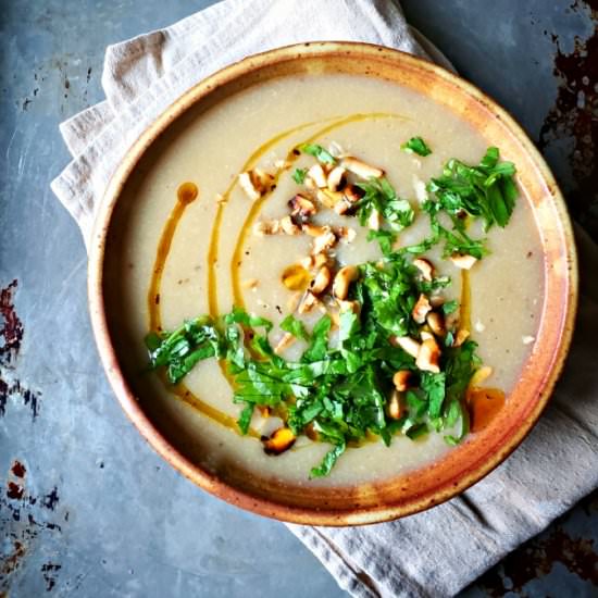 Creamy Cauliflower & Potato Soup - Recipe photo by mangotomato