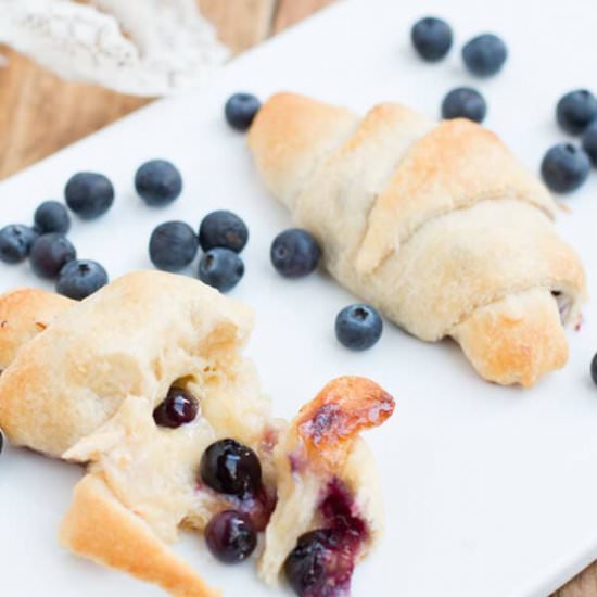 Honey Blueberry Cheese Danish - Recipe photo by sweetbasil
