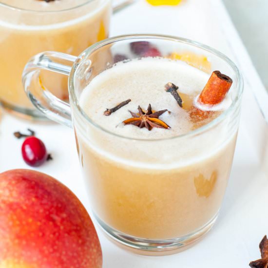 Spiced apple cider - Recipe photo by everyday-delicious.com