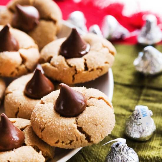 Peanut Butter Kiss Cookies - Recipe photo by pipandebby