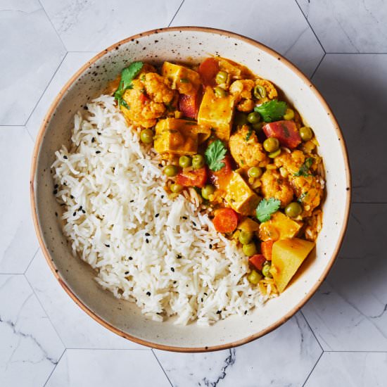 Golden Tofu-Veggie Curry - Recipe photo by Veganbell