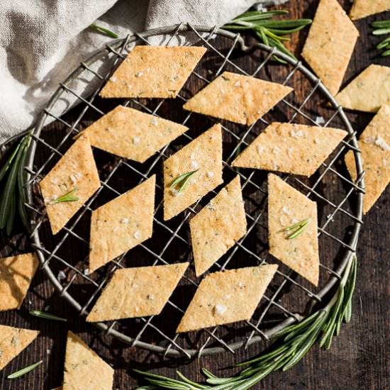 Paleo Rosemary Sea Salt Crackers - Recipe photo by Get Inspired Everyday