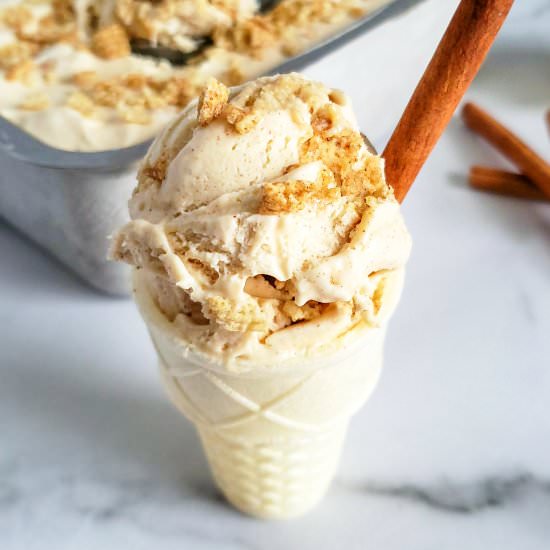 Brown Sugar Cinnamon Ice Cream - Recipe photo by rosesandwhiskers
