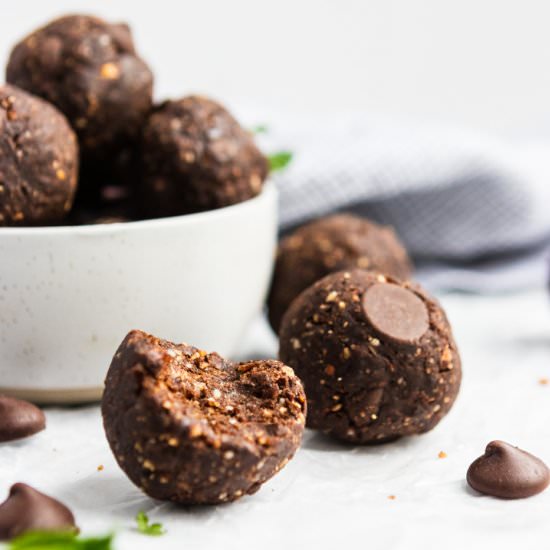 Mint Chocolate Brownie Bites - Recipe photo by lemons and zest