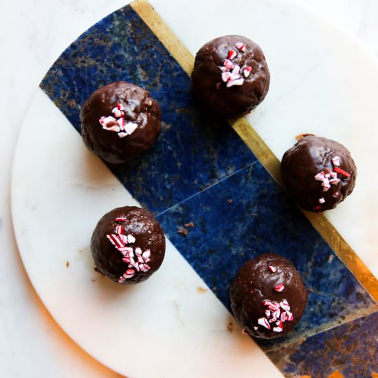 Peppermint Energy Balls - Recipe photo by naturallylara