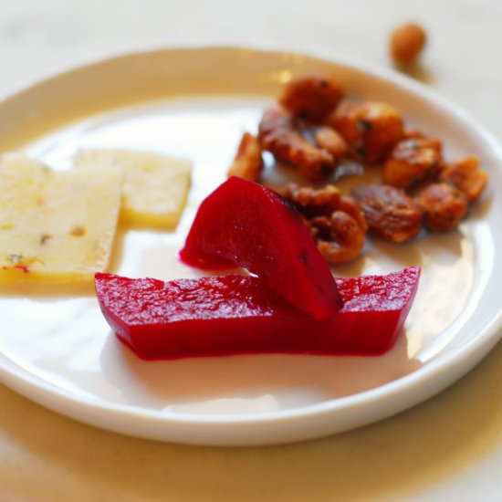 SWEET PICKLED BEETS - Recipe photo by aducksoven