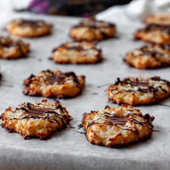 Chocolate Caramel Coconut Macaroons - Recipe photo by kitchen335co
