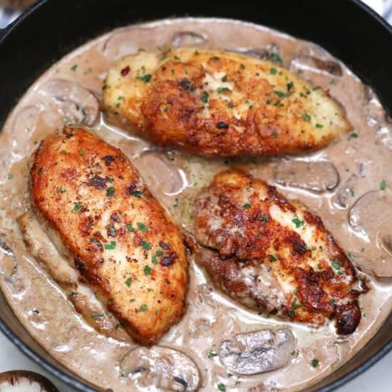 Easy Chicken Marsala - Recipe photo by 30minutesmeals