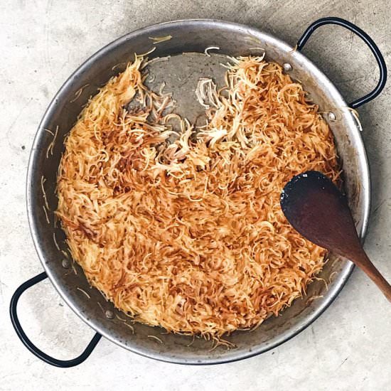 RECIPE OF FIDEUÁ WITH HOME BREAST - Recipe photo by deliciousspanishfood
